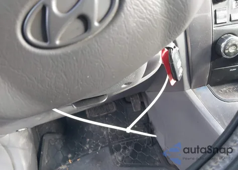 2005 Hyundai Tucson Gls/Lx из США, поврежденный, VIN KM8JN72D75U141447